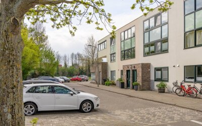 Louise Hardenbergsingel 9
