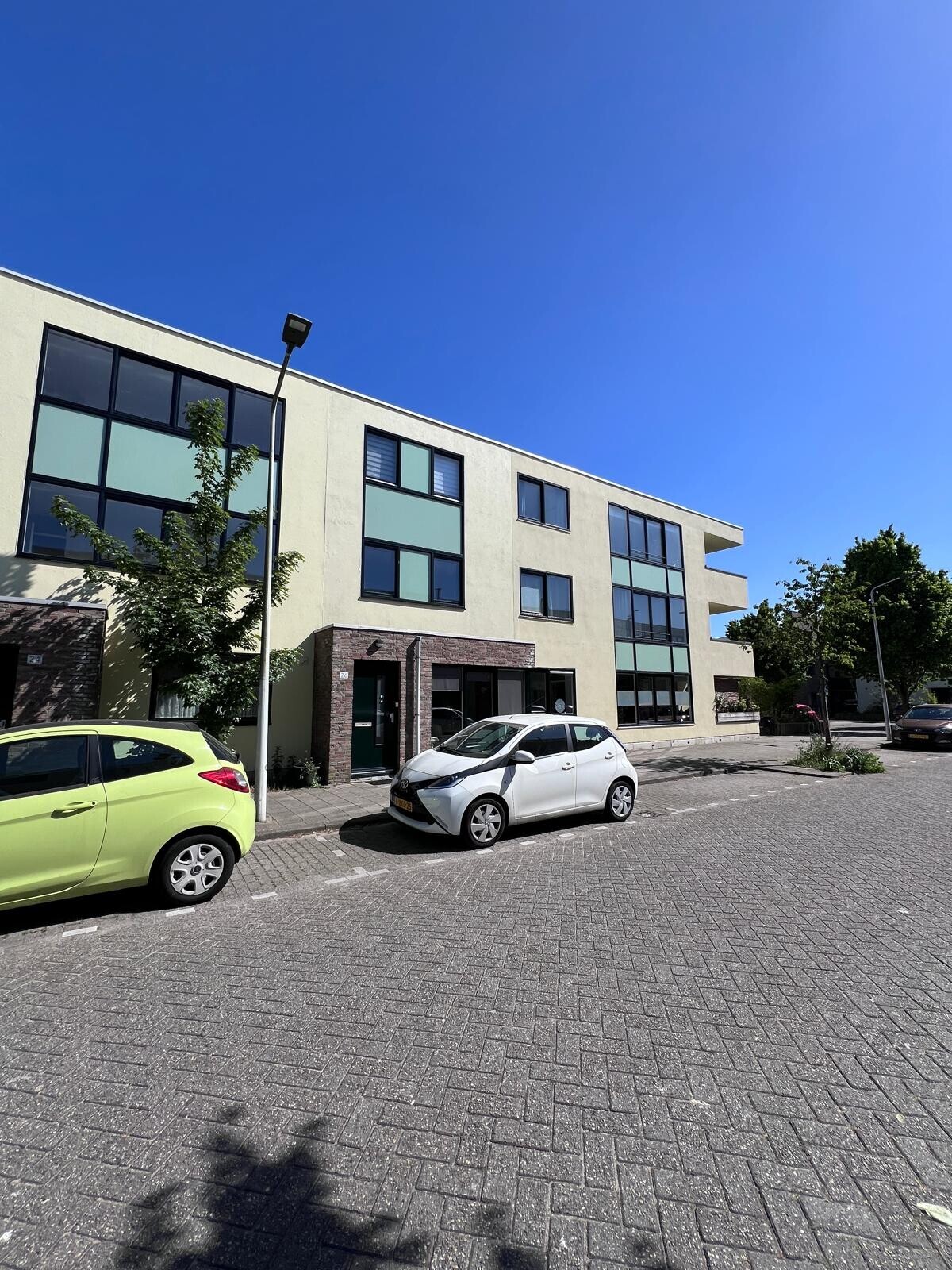 Tussenwoning te koop: Wilhelmina Bladergroenweg 24, Leiden