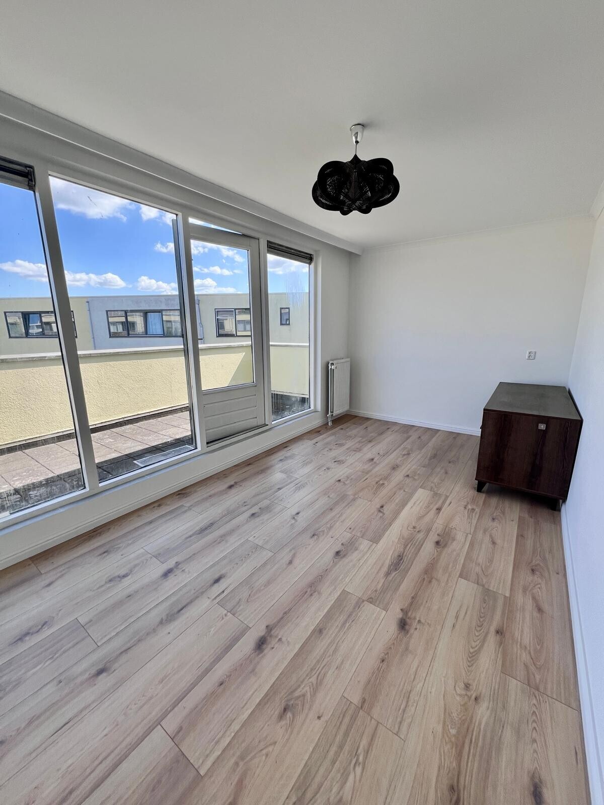 Tussenwoning te koop: Wilhelmina Bladergroenweg 24, Leiden