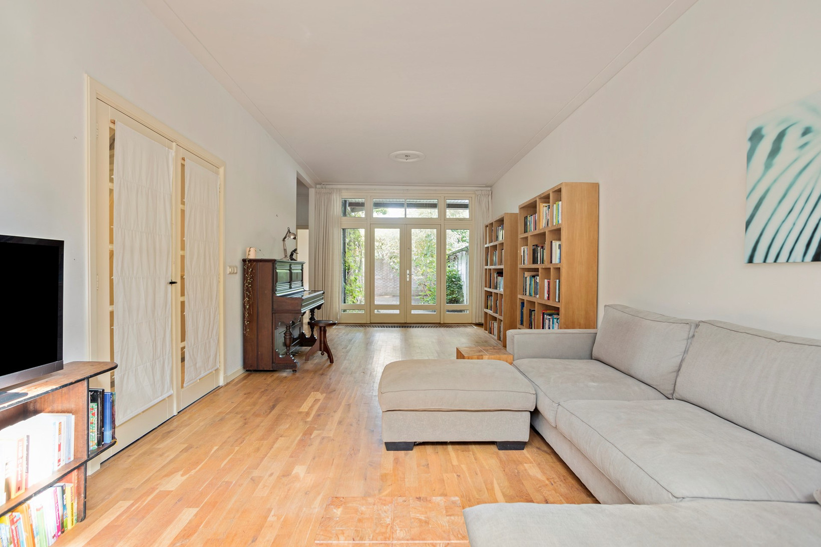 Tussenwoning te koop: Tesselschadestraat 16, Leiden