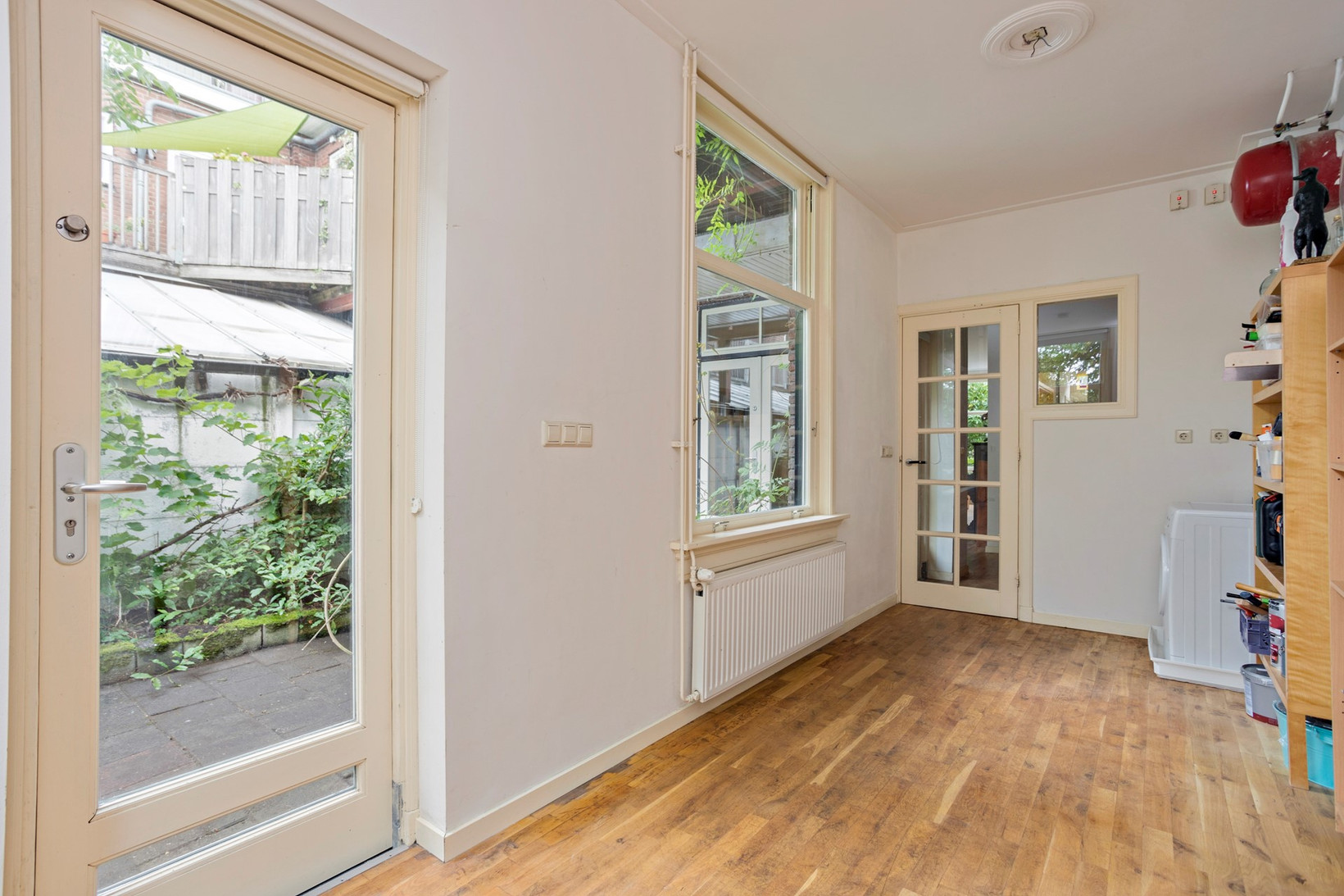 Tussenwoning te koop: Tesselschadestraat 16, Leiden