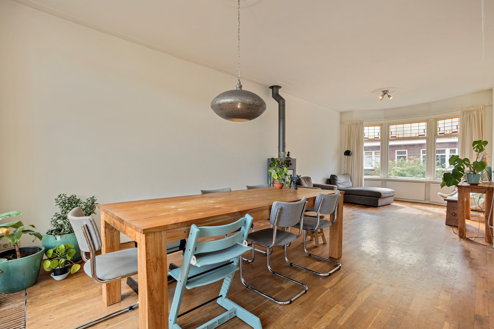 Tussenwoning te koop: Tesselschadestraat 16, Leiden