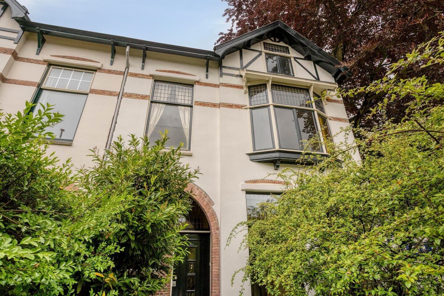 Hoekwoning te koop: Rijnsburgerweg 138, Leiden