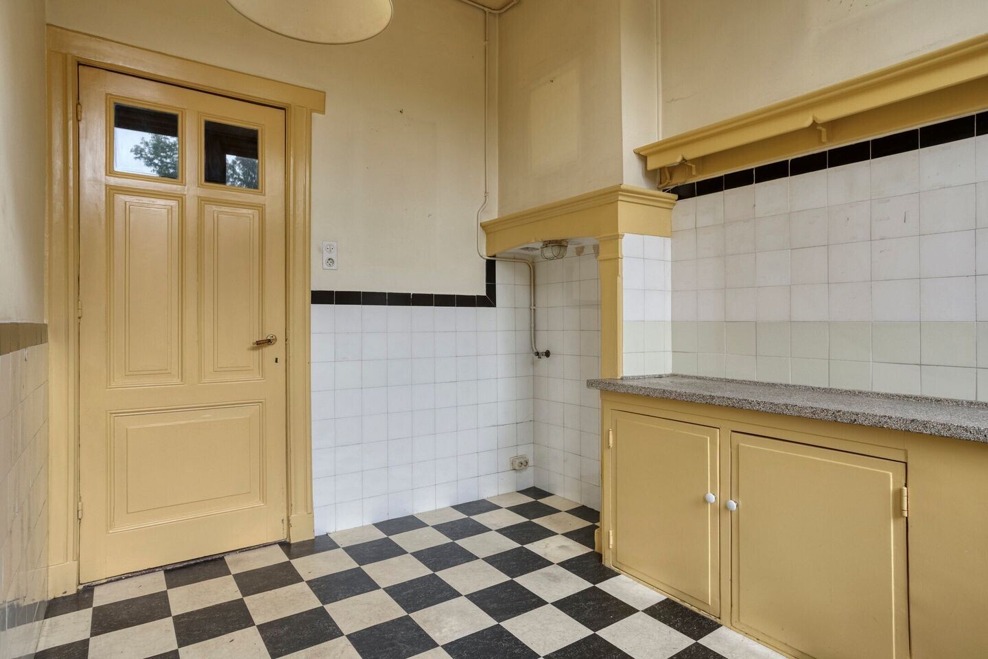 Hoekwoning te koop: Rijnsburgerweg 138, Leiden