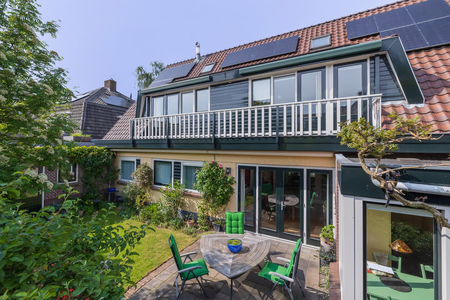 Twee-onder-één-kap te koop: Nassaulaan 6, Oegstgeest
