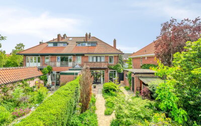 Regentessel. 44