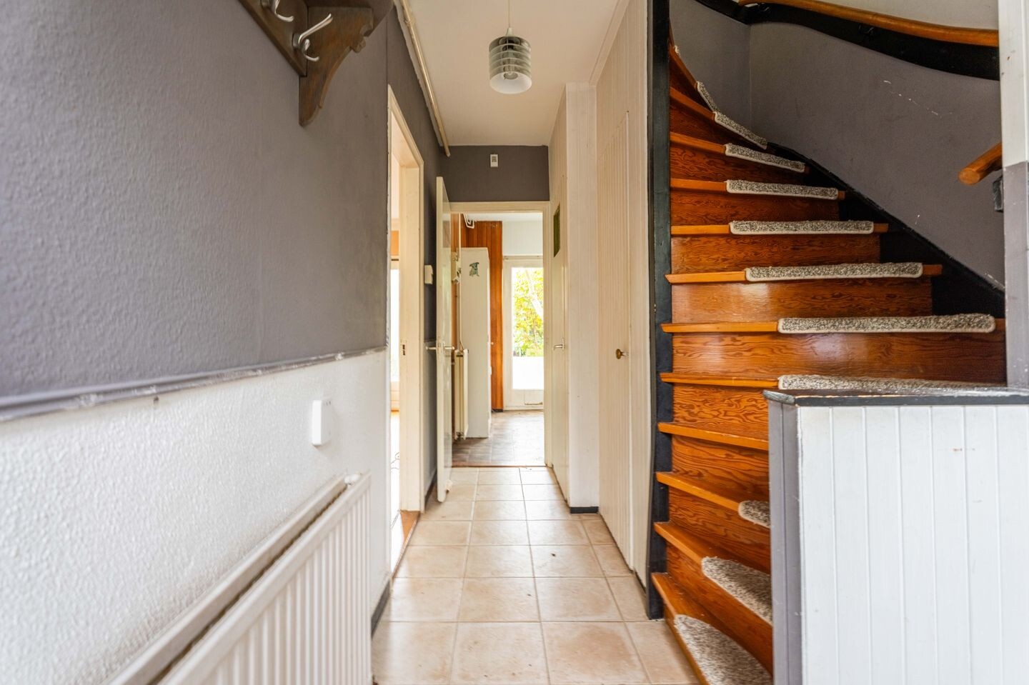 Tussenwoning te koop: Oudenhoflaan 23, Oegstgeest