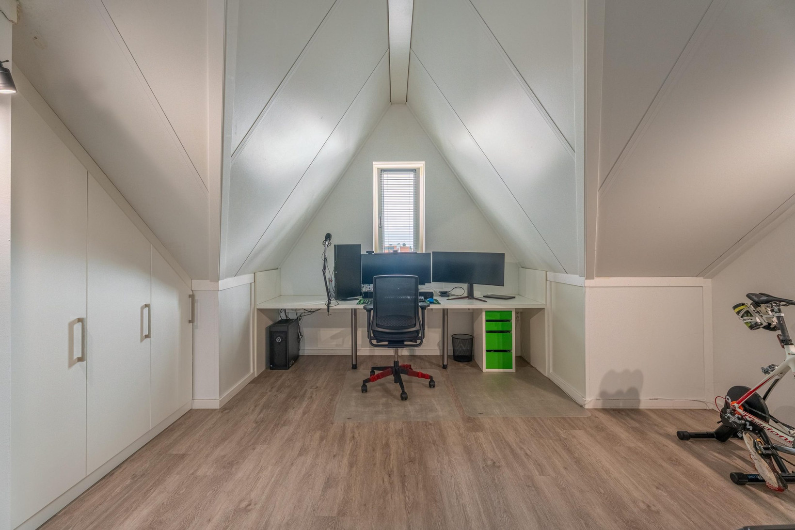 Tussenwoning te koop: Geversstraat 10, Oegstgeest