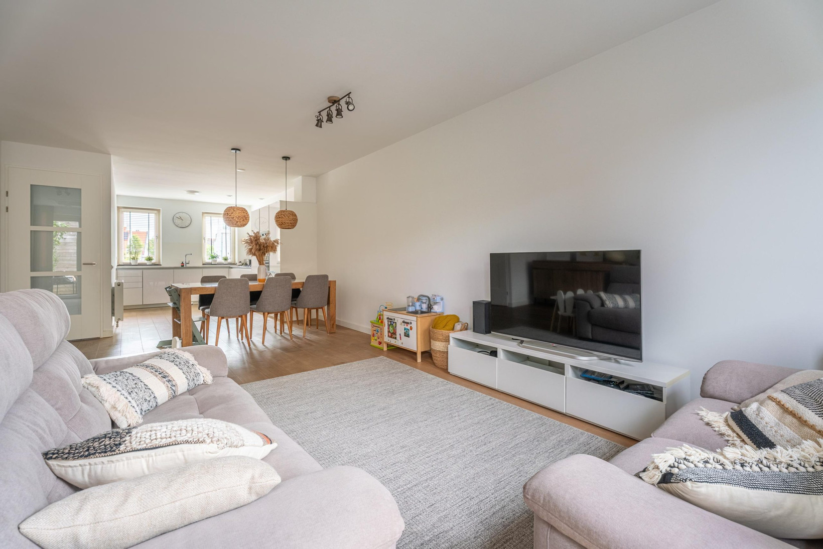 Tussenwoning te koop: Geversstraat 10, Oegstgeest