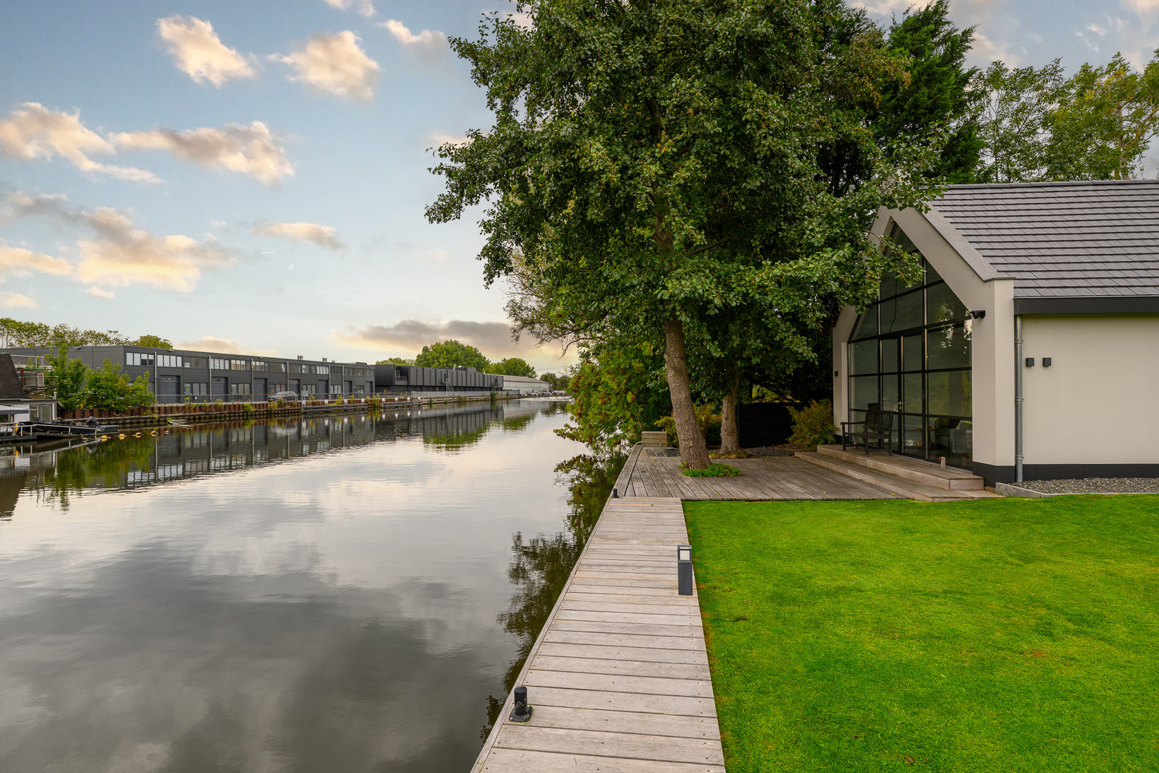 Vrijstaande woning te koop: Oude Rhijnhofweg 8, Oegstgeest