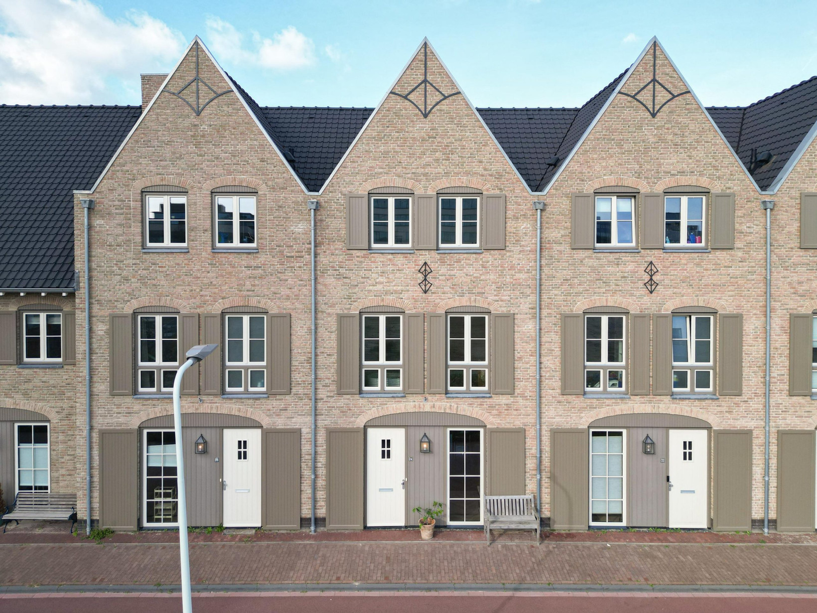 Tussenwoning te koop: Rhijnhofweg 24, Oegstgeest