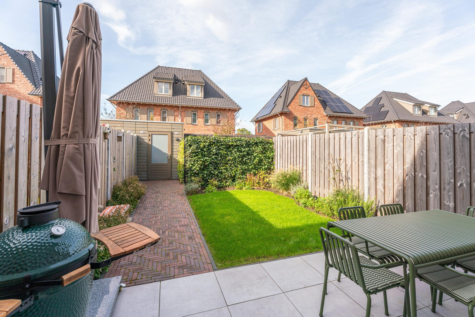 Tussenwoning te koop: Rhijnhofweg 24, Oegstgeest