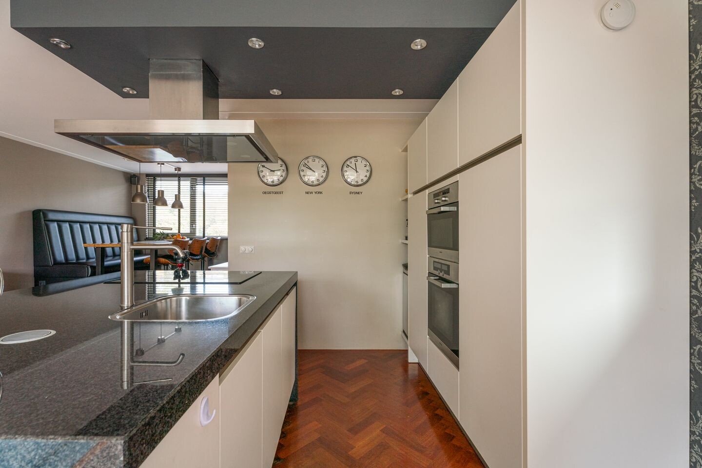 Hoekwoning te koop: H.P. Berlagelaan 13, Oegstgeest