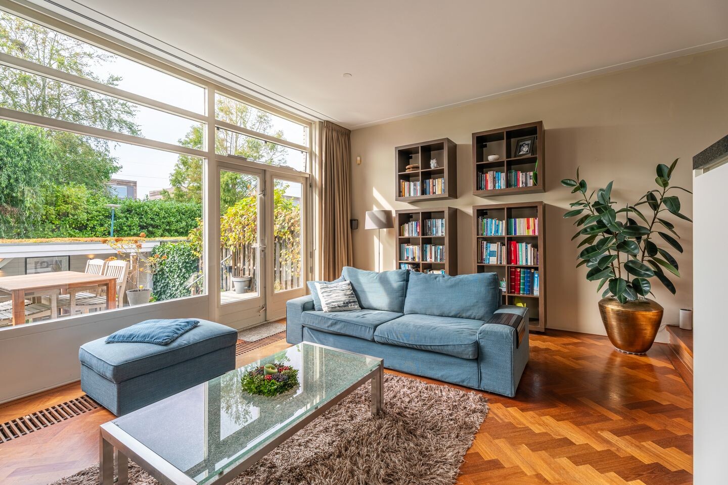 Hoekwoning te koop: H.P. Berlagelaan 13, Oegstgeest