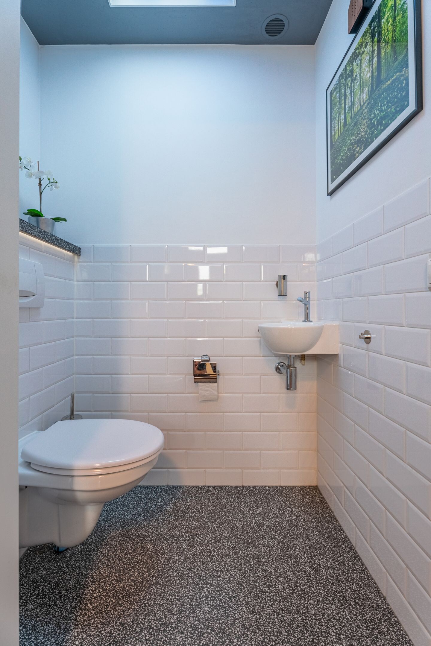 Hoekwoning te koop: H.P. Berlagelaan 13, Oegstgeest