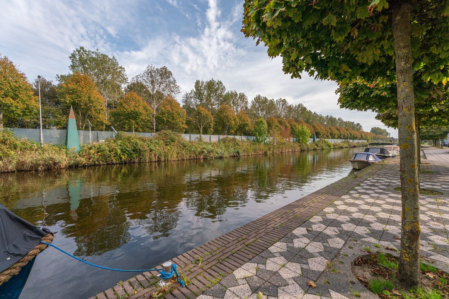 Hoekwoning te koop: H.P. Berlagelaan 13, Oegstgeest