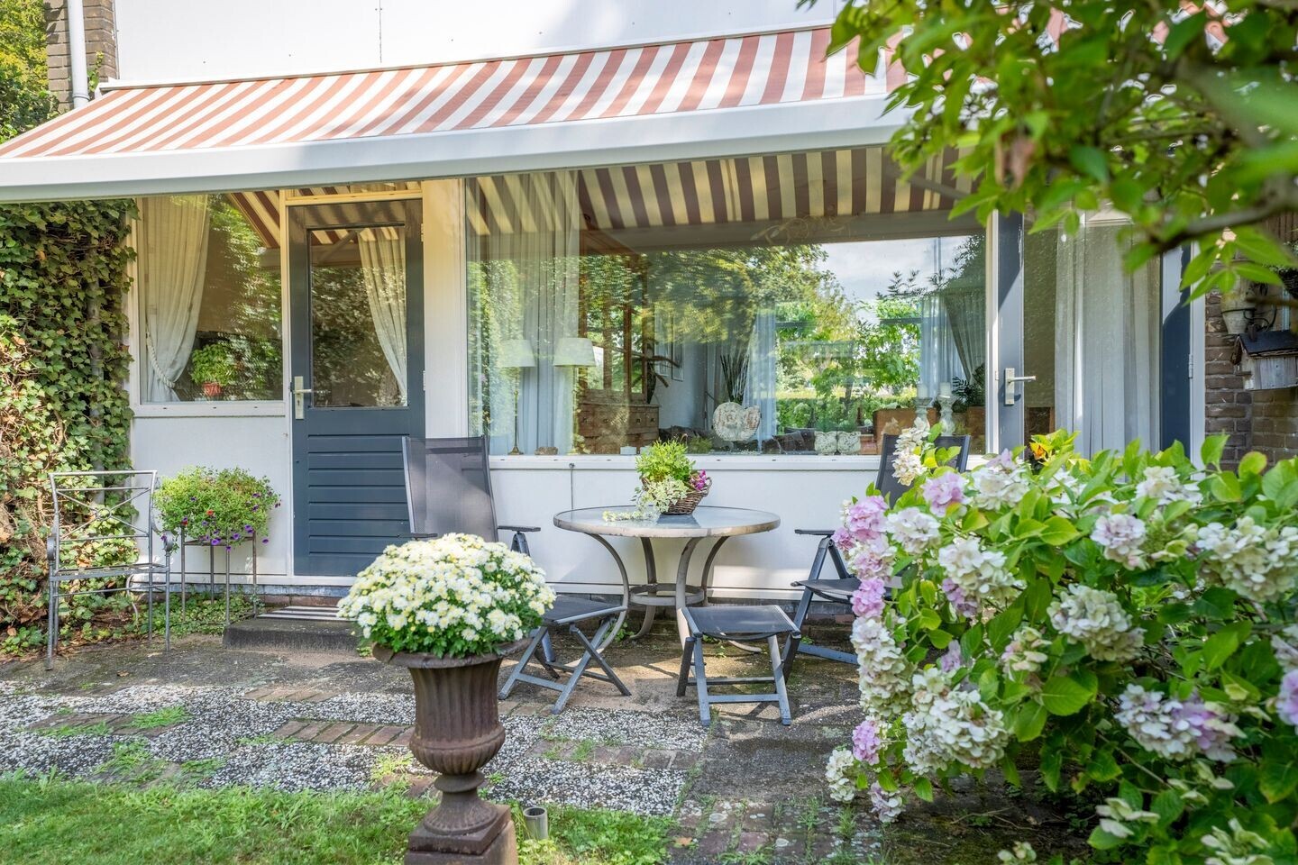 Hoekwoning te koop: President Kennedylaan 102, Oegstgeest