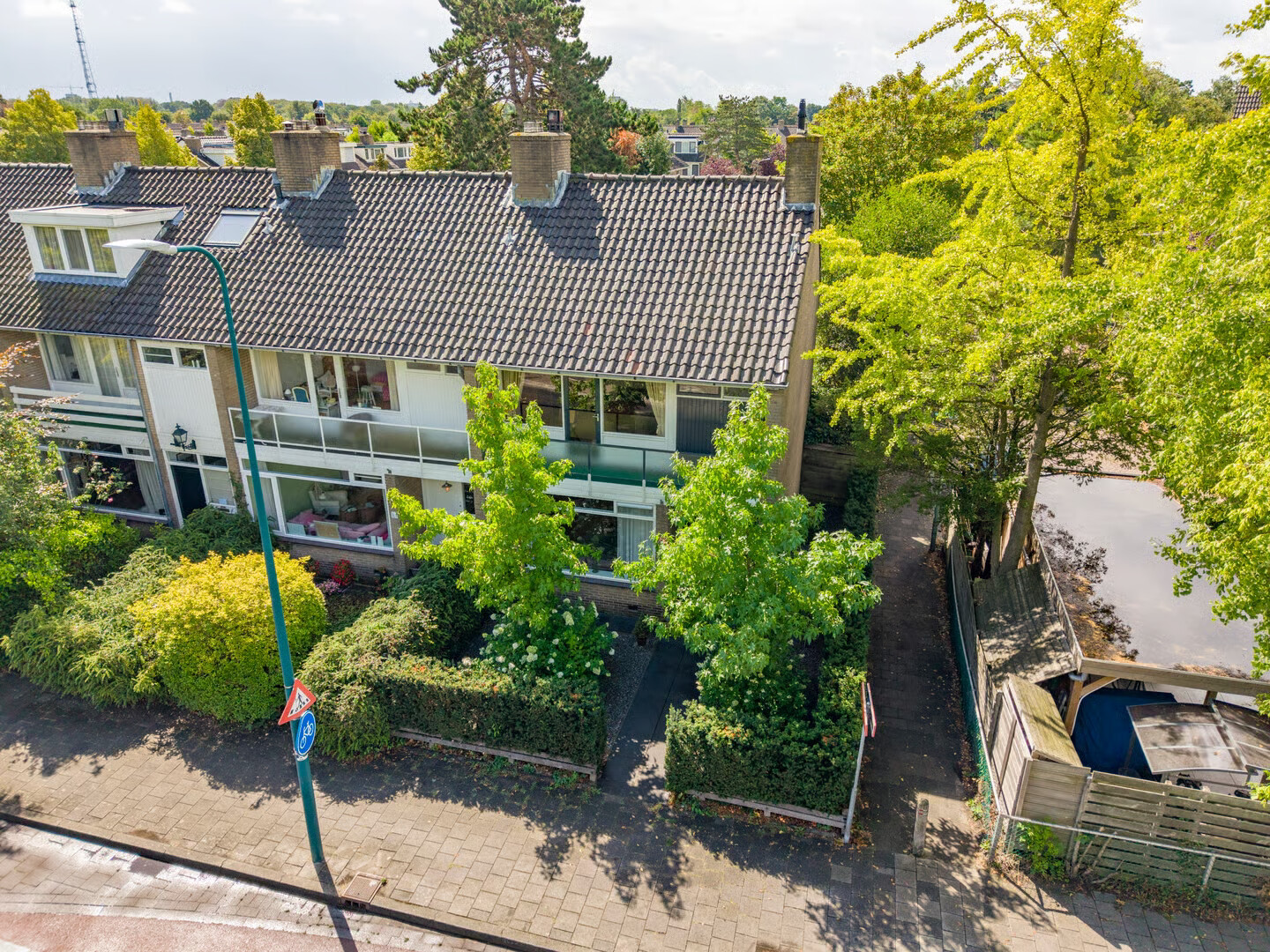 Hoekwoning te koop: President Kennedylaan 102, Oegstgeest