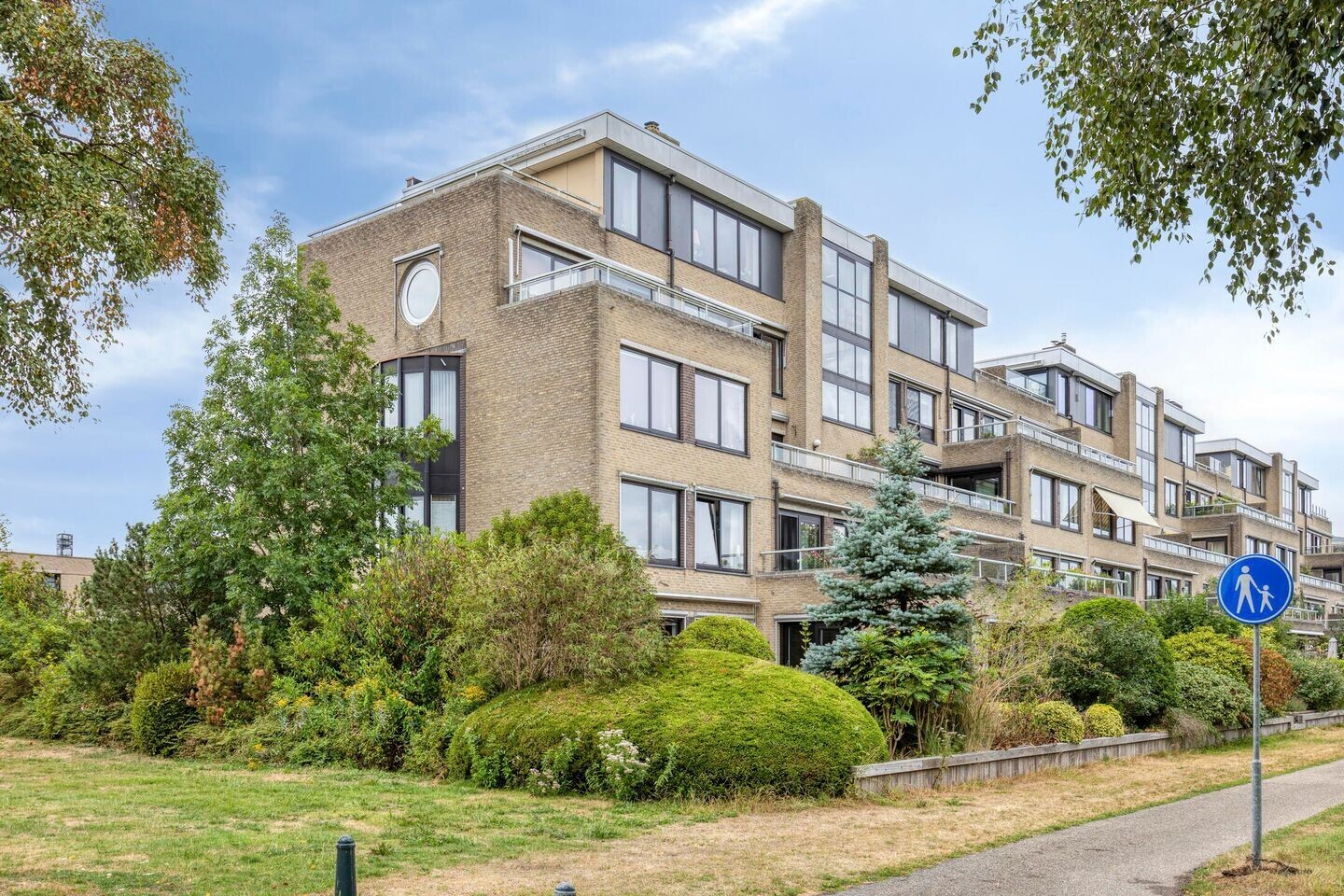Appartement te koop: Reviuslaan 106, Oegstgeest