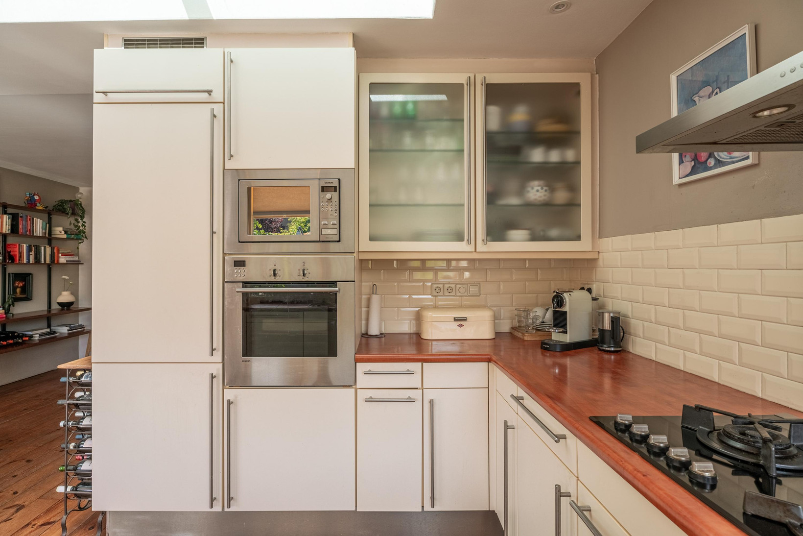 Tussenwoning te koop: Hella Haasseplantsoen 24, Oegstgeest