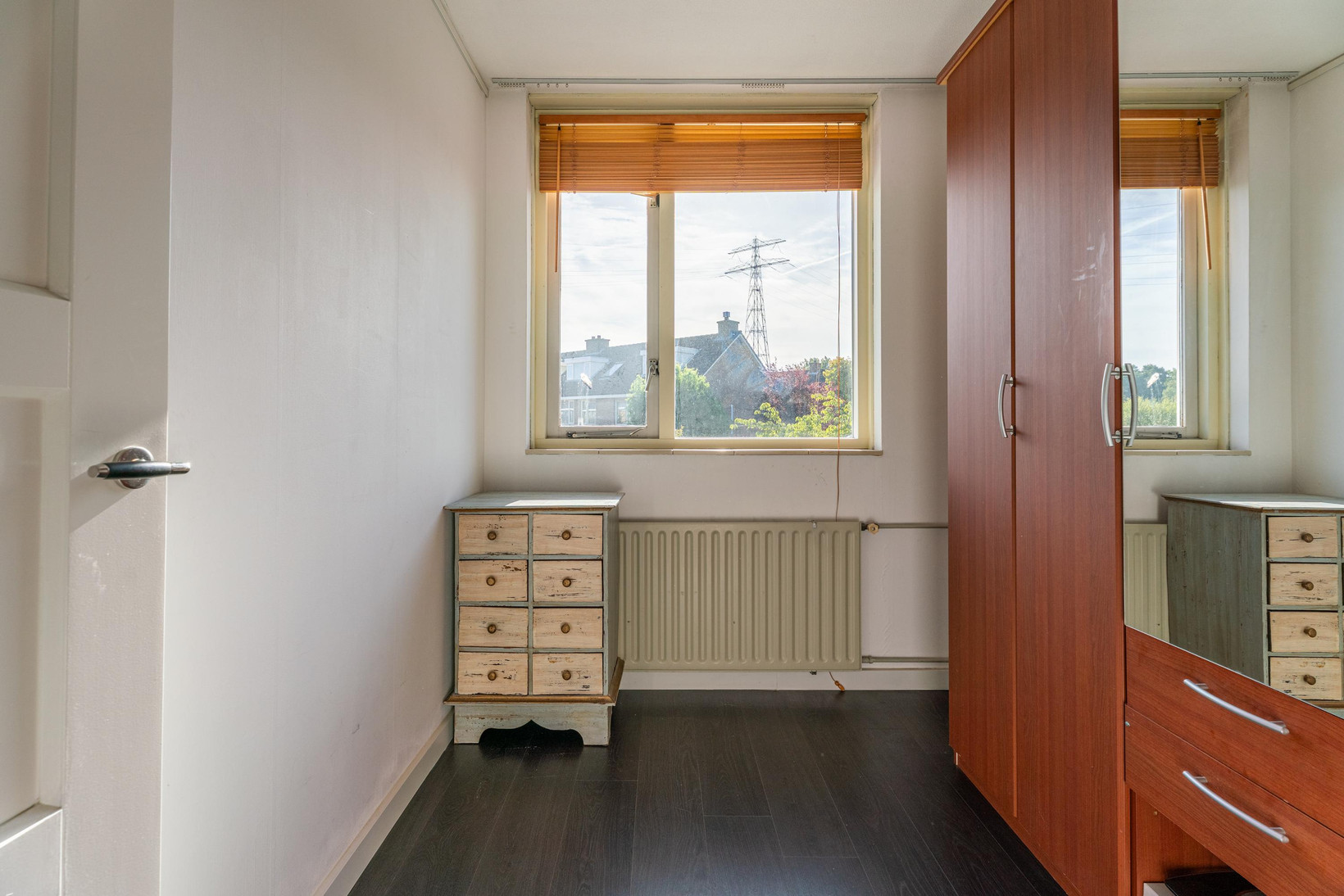 Tussenwoning te koop: Hella Haasseplantsoen 24, Oegstgeest