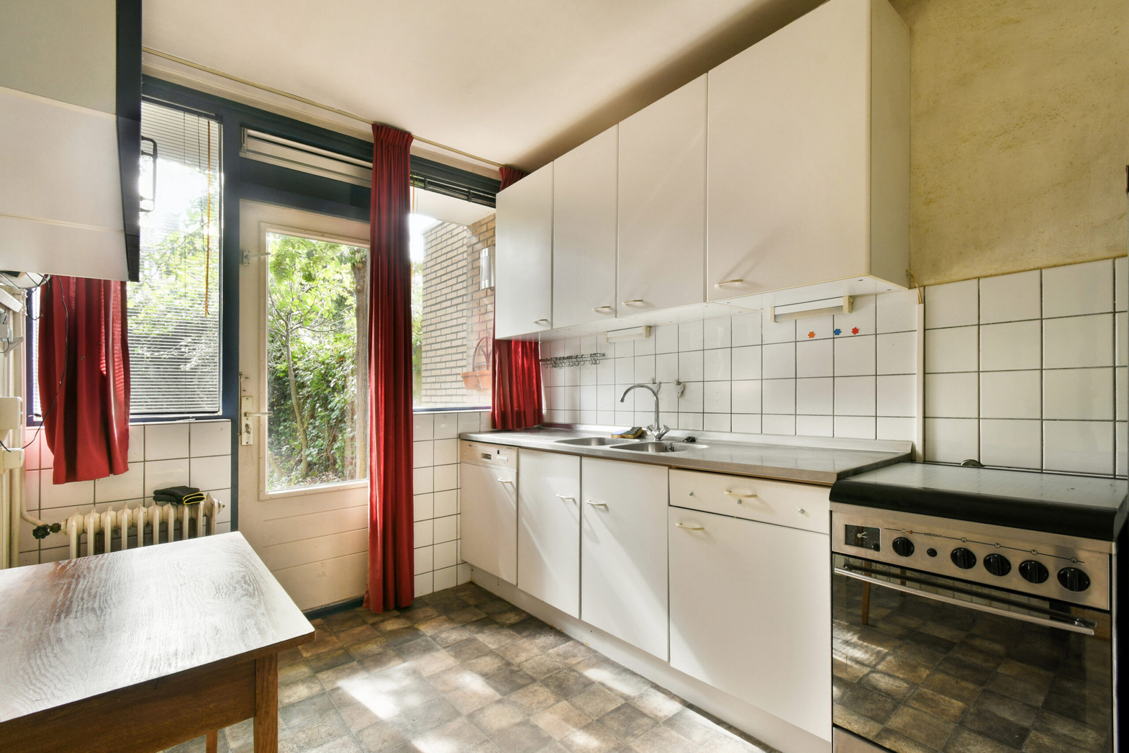 Tussenwoning te koop: Vincent van Goghlaan 38, Oegstgeest