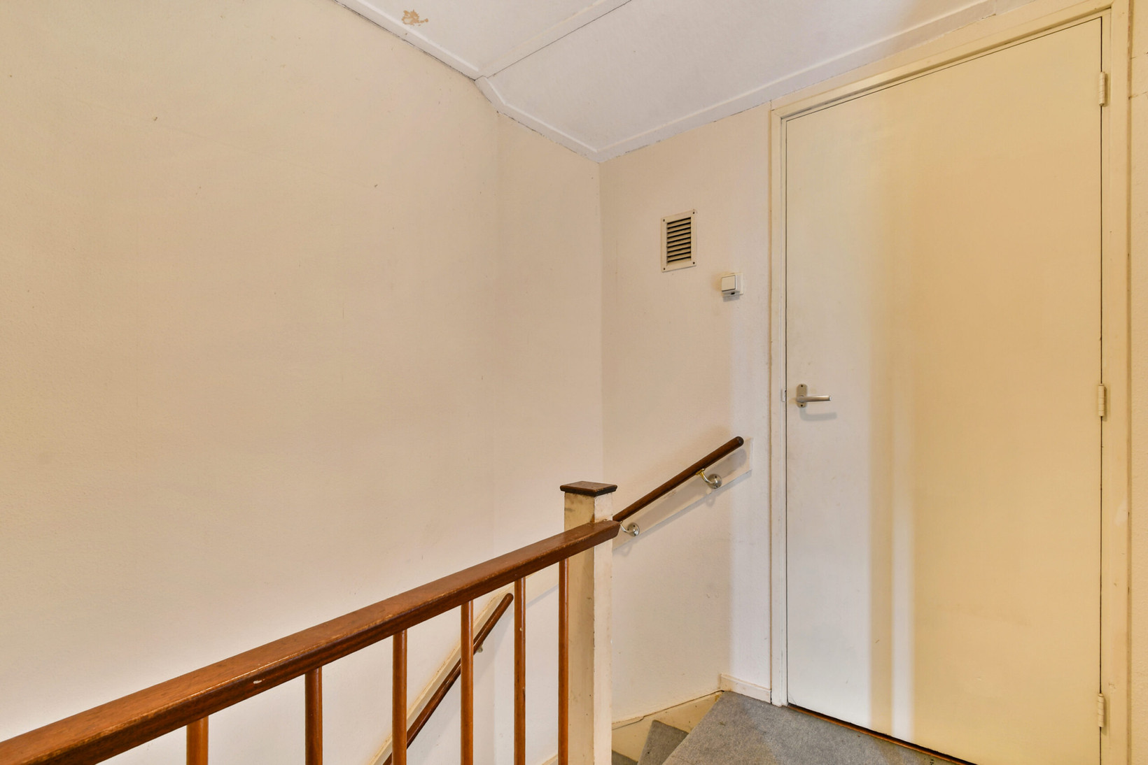 Tussenwoning te koop: Vincent van Goghlaan 38, Oegstgeest