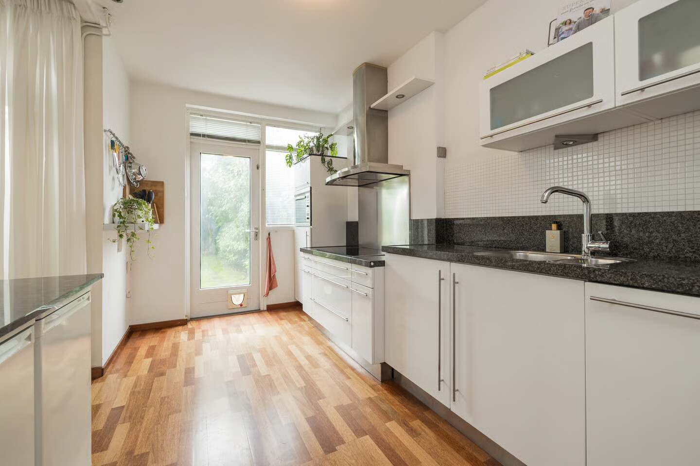 Tussenwoning te koop: Rembrandt van Rijnlaan 3, Oegstgeest