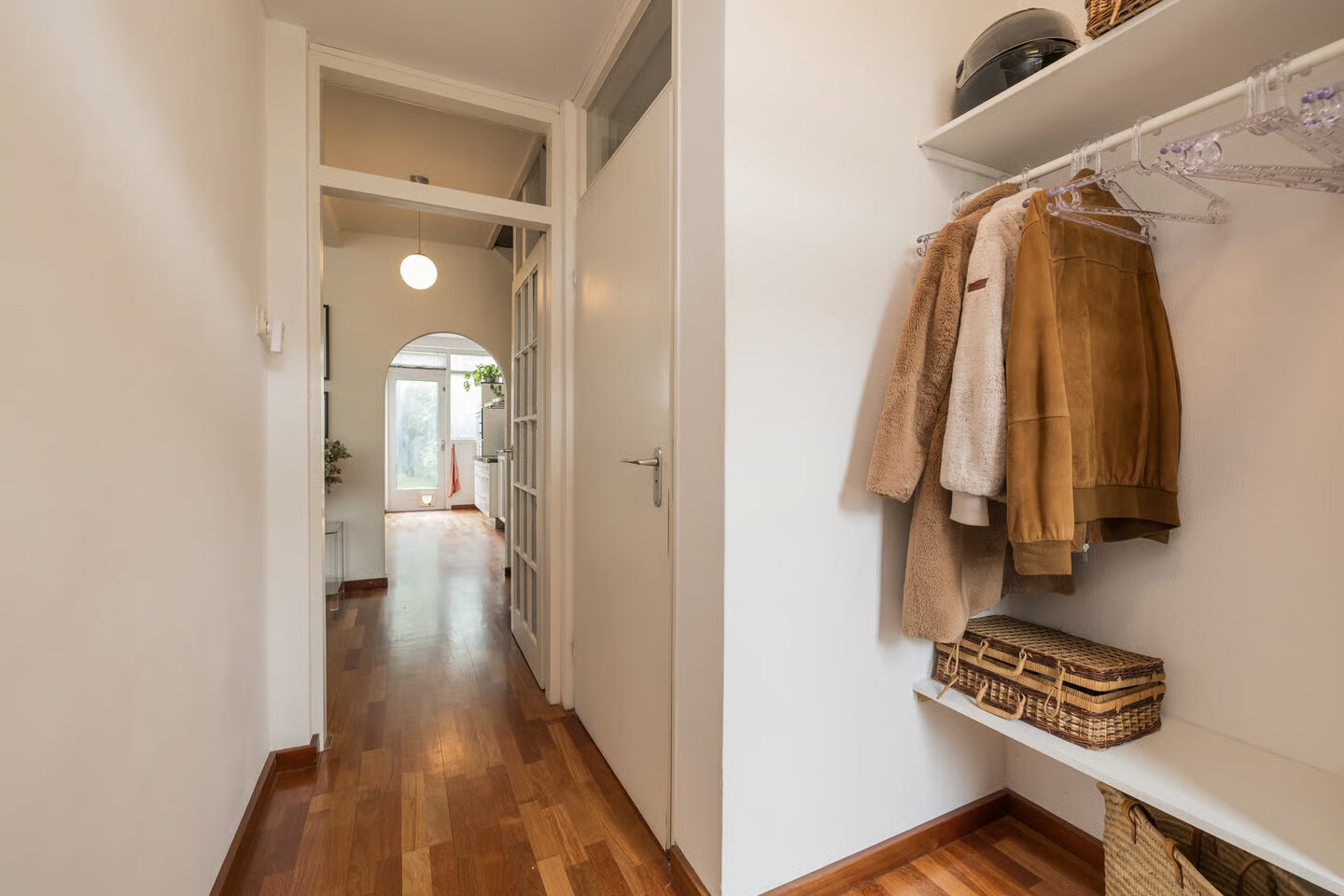 Tussenwoning te koop: Rembrandt van Rijnlaan 3, Oegstgeest