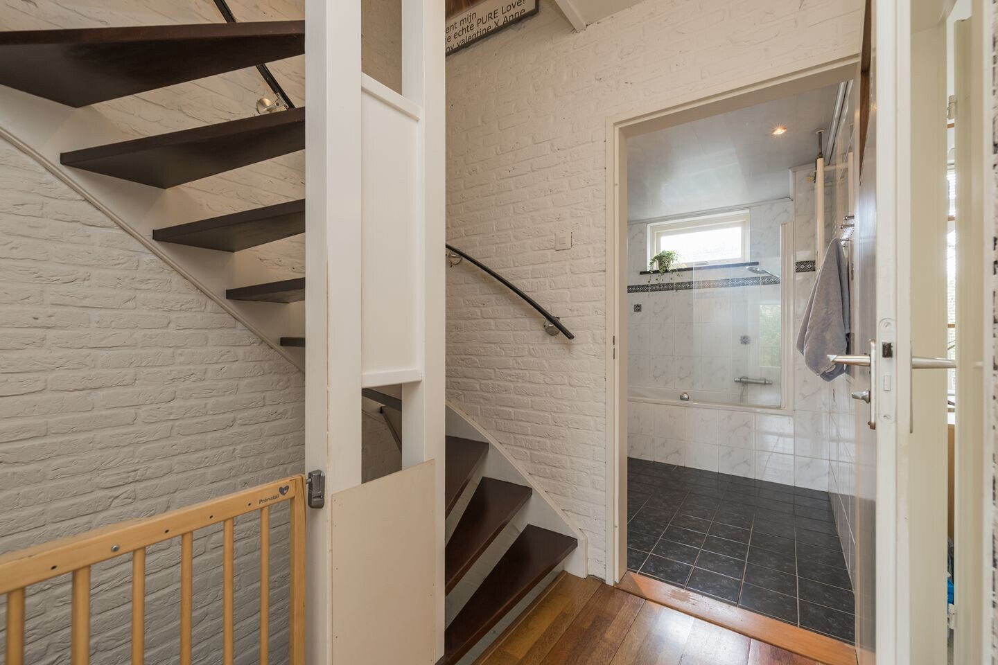 Tussenwoning te koop: Rembrandt van Rijnlaan 3, Oegstgeest