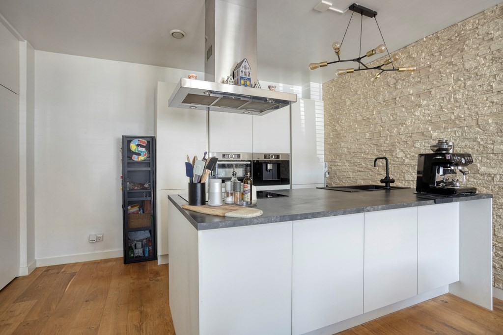 Tussenwoning te koop: Saranafort 41, Leiderdorp