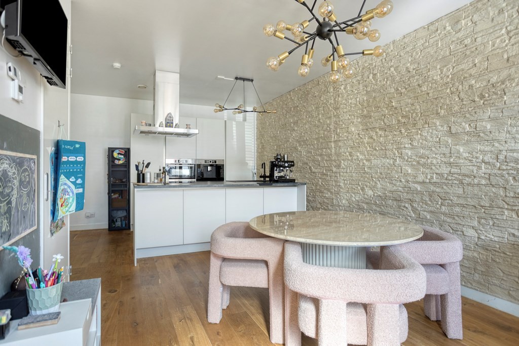 Tussenwoning te koop: Saranafort 41, Leiderdorp