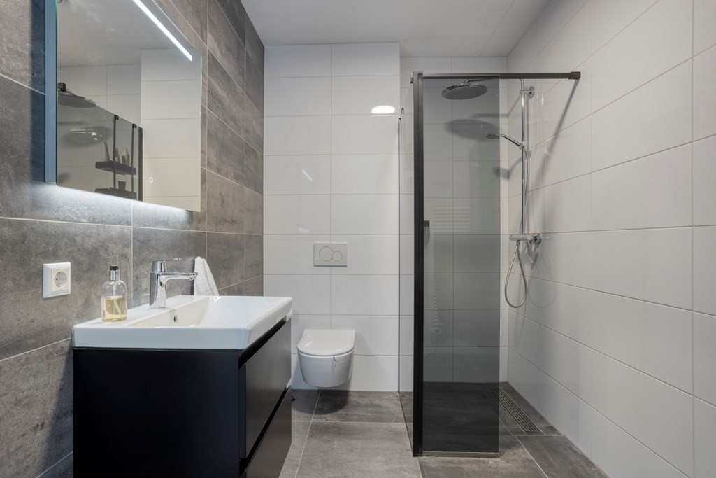 Tussenwoning te koop: Saranafort 41, Leiderdorp