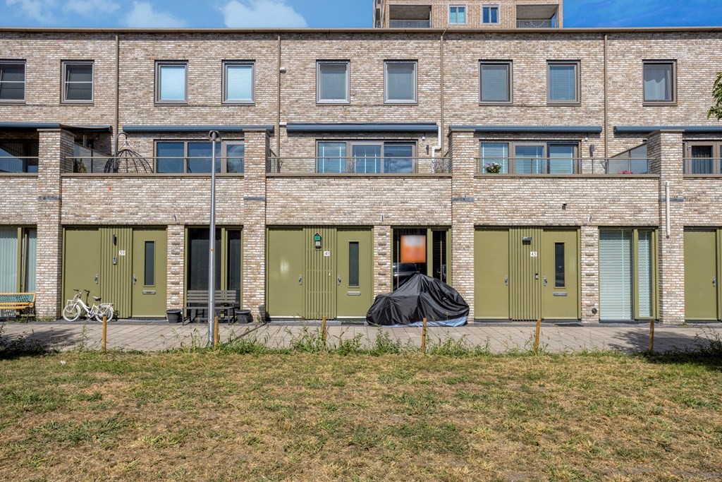 Tussenwoning te koop: Saranafort 41, Leiderdorp