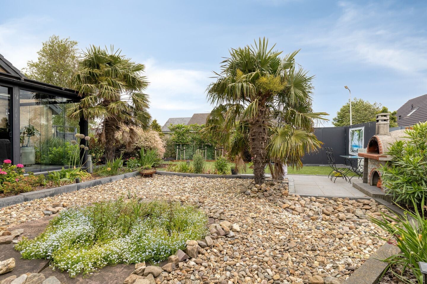 Hoekwoning te koop: Geestweg 62, Roelofarendsveen