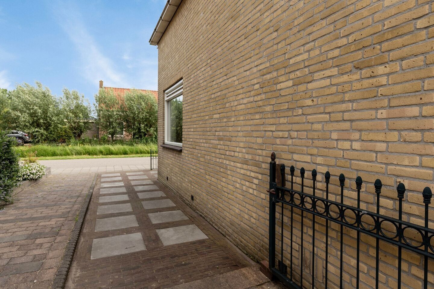Vrijstaande woning te koop: Westeinde 55, Roelofarendsveen