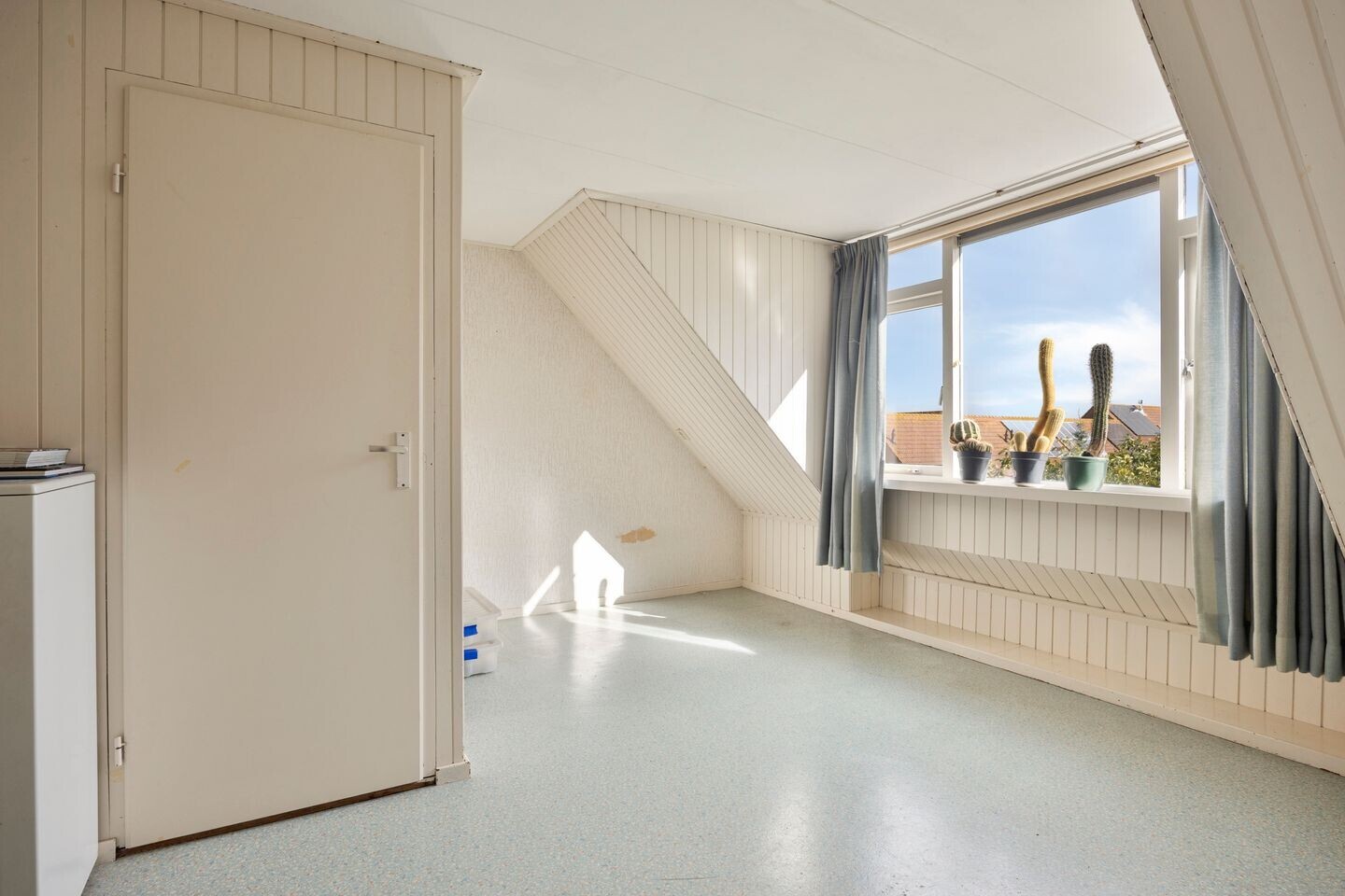 Tussenwoning te koop: H.P. van der Poellaan 6, Rijpwetering