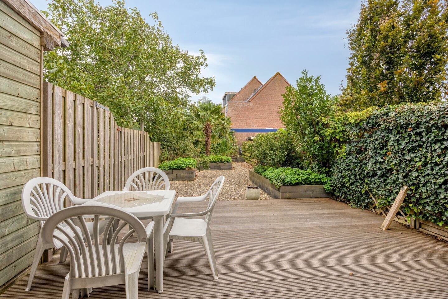 Tussenwoning te koop: H.P. van der Poellaan 6, Rijpwetering