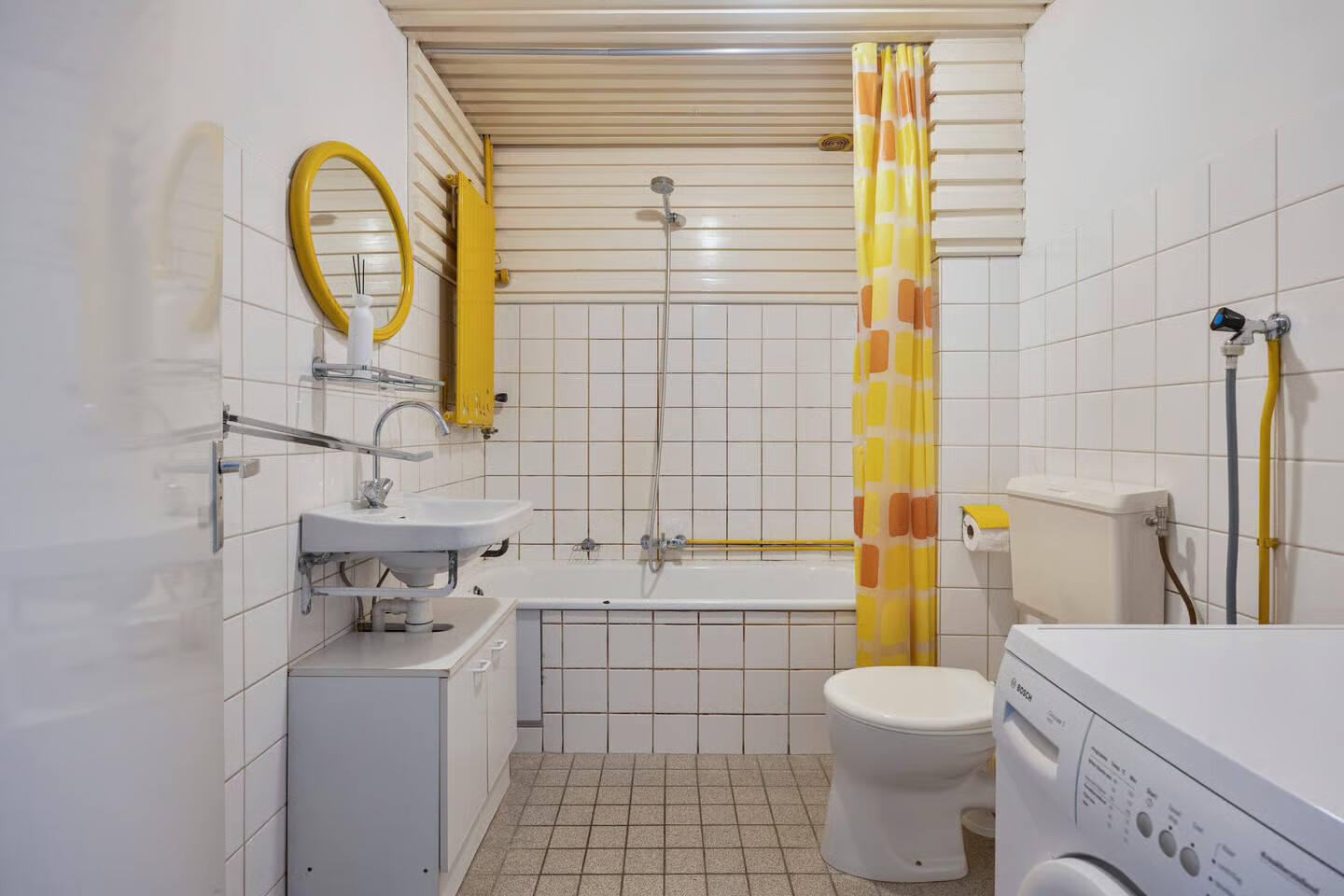 Tussenwoning te koop: H.P. van der Poellaan 6, Rijpwetering