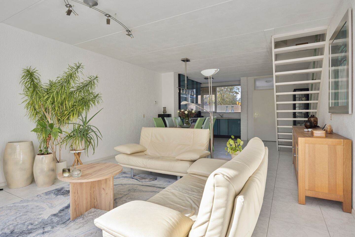 Tussenwoning te koop: H.P. van der Poellaan 6, Rijpwetering