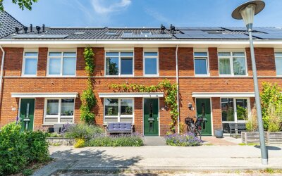 Stadhouders. 76