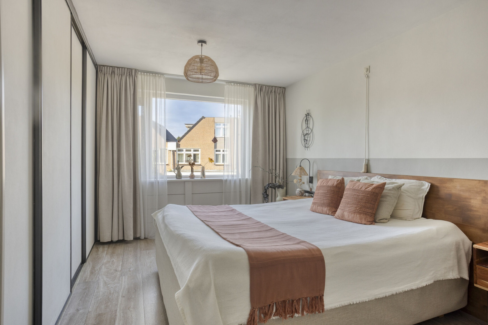 Tussenwoning te koop: Johan Frisostraat 4, Zoeterwoude