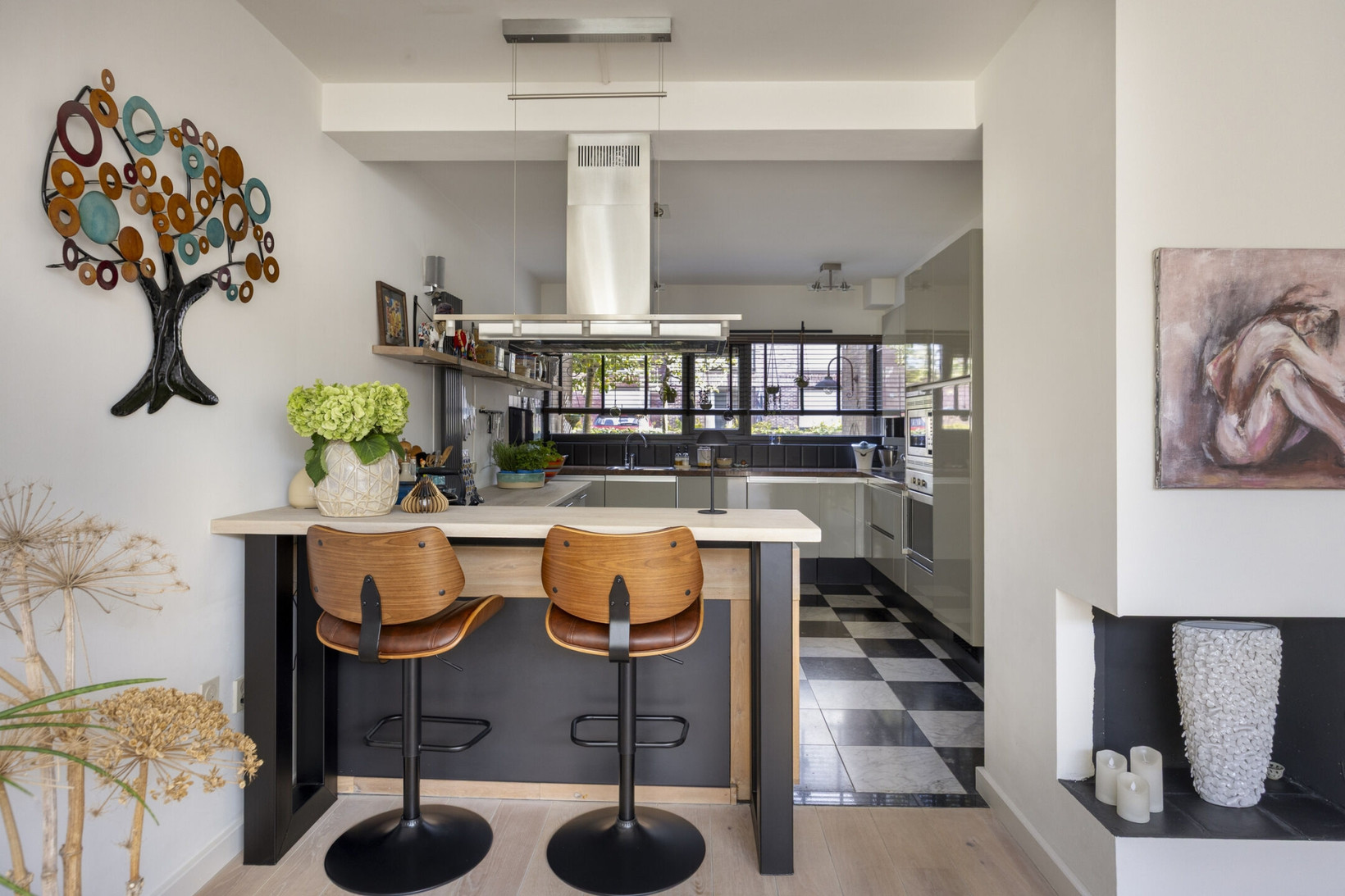 Tussenwoning te koop: Johan Frisostraat 4, Zoeterwoude