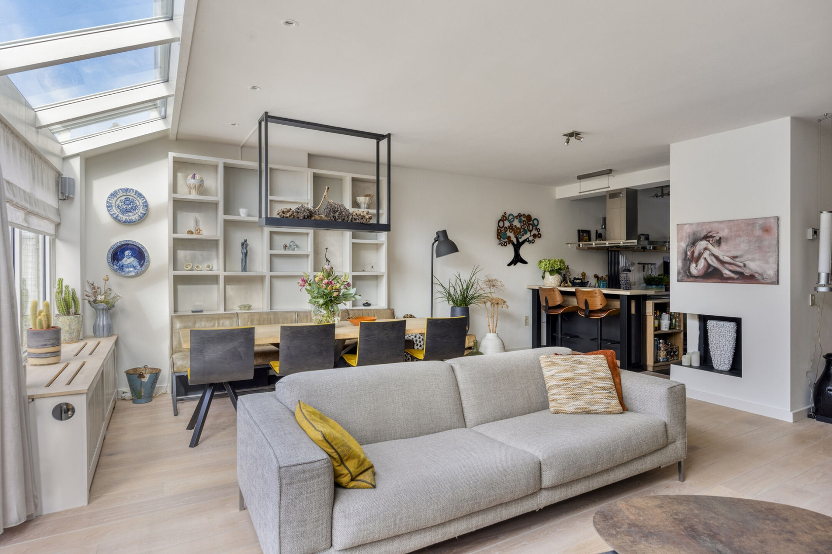 Tussenwoning te koop: Johan Frisostraat 4, Zoeterwoude
