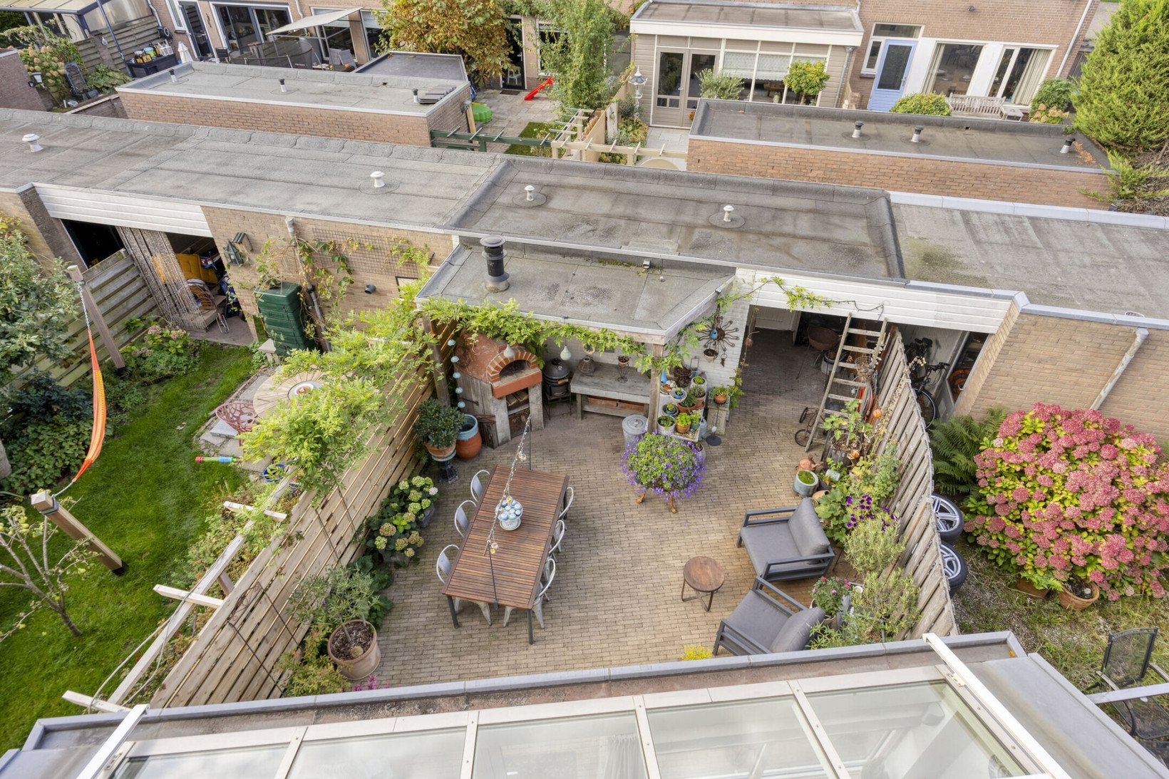 Tussenwoning te koop: Johan Frisostraat 4, Zoeterwoude
