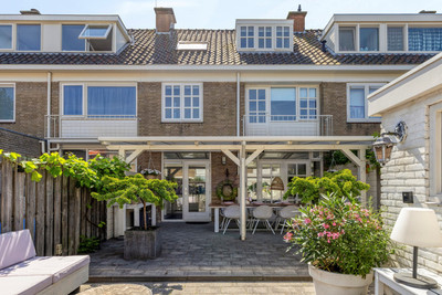 Bernhardstraat 4