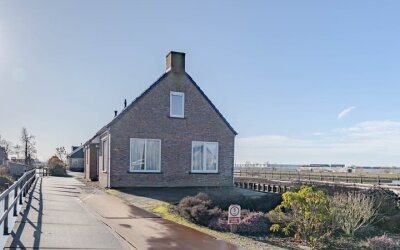 Voorweg 103