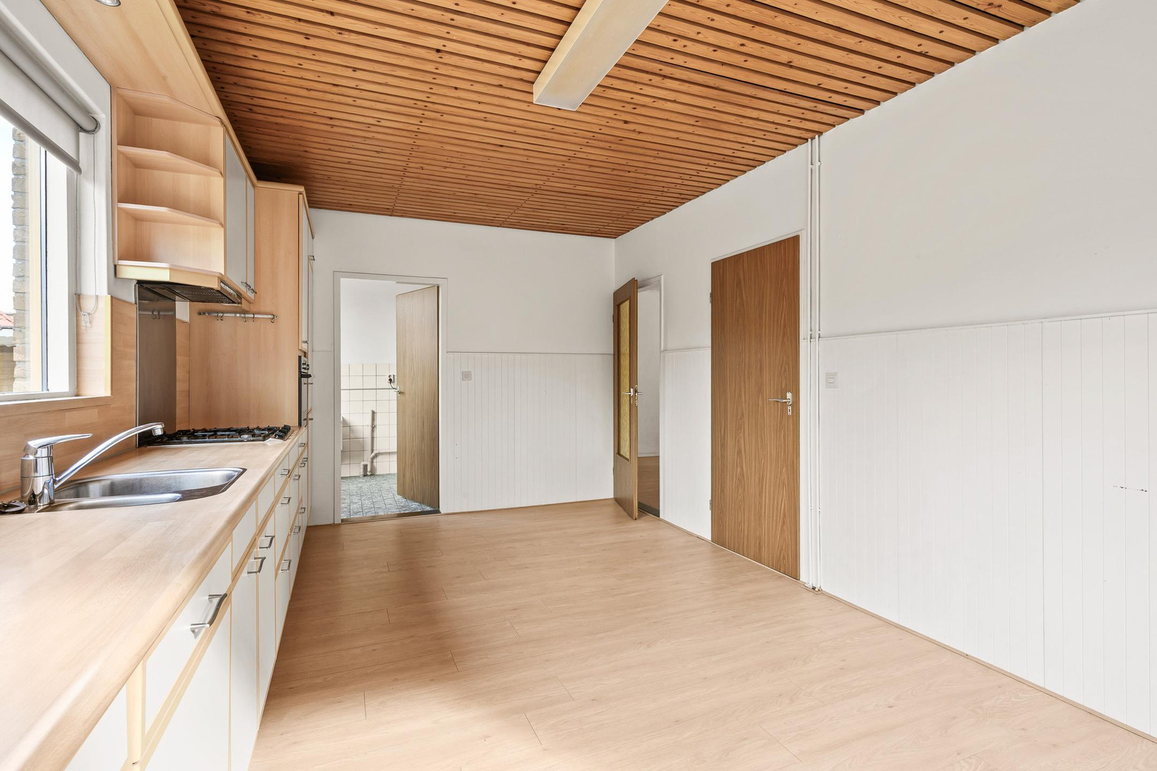 Vrijstaande woning te koop: Dorpsstraat 137, Hazerswoude-Dorp