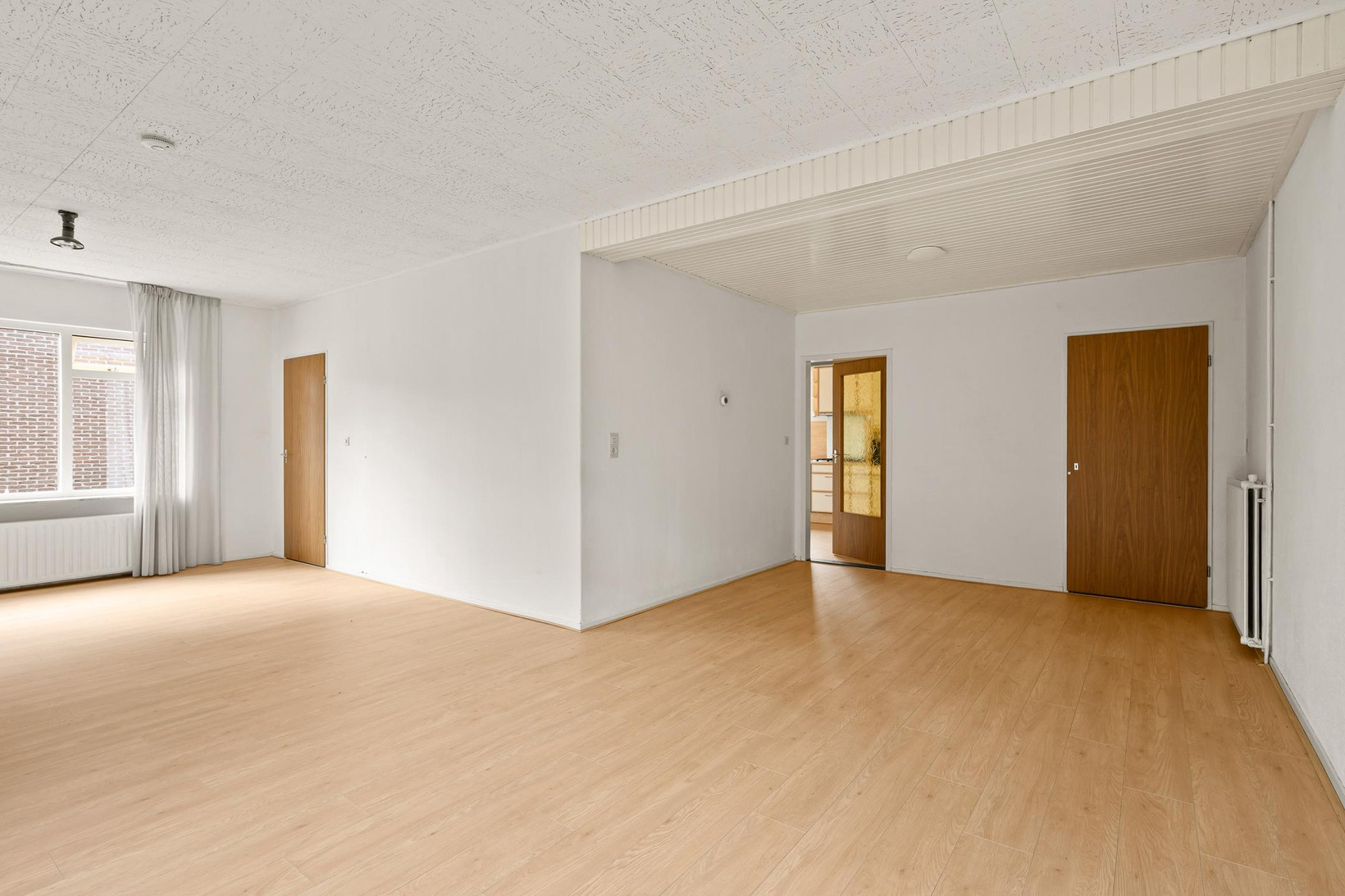 Vrijstaande woning te koop: Dorpsstraat 137, Hazerswoude-Dorp