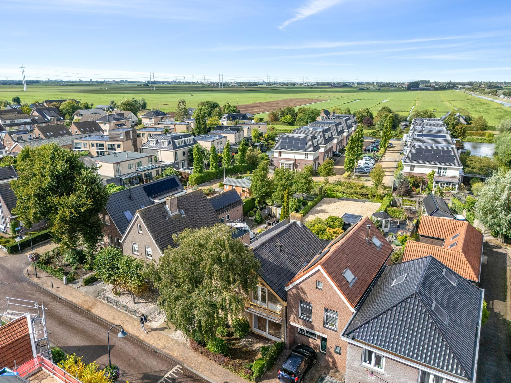 Vrijstaande woning te koop: Dorpsstraat 137, Hazerswoude-Dorp